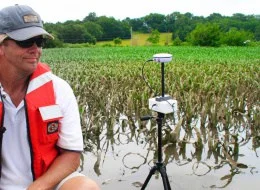 Installation d'une base RTK pour précision centimétrique avec le débitmètre / bathymètre SonTek M9